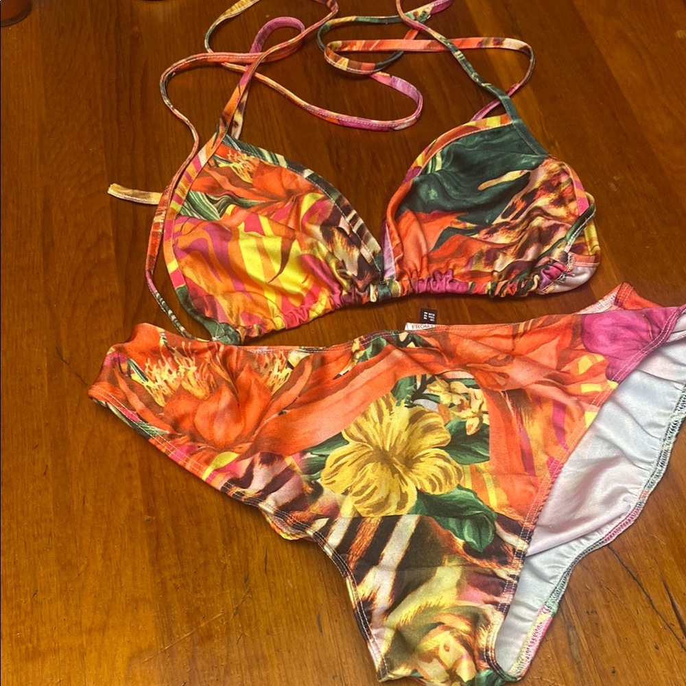 PrettyLittleThing Vibrant Multicolor Bikini